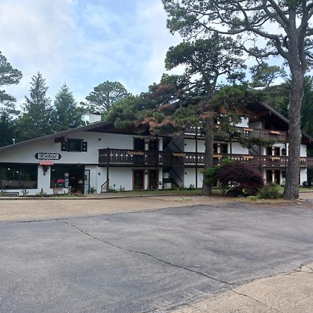 Bavarian Inn Motel & Restaurant يوريكا سبرينغز المظهر الخارجي الصورة