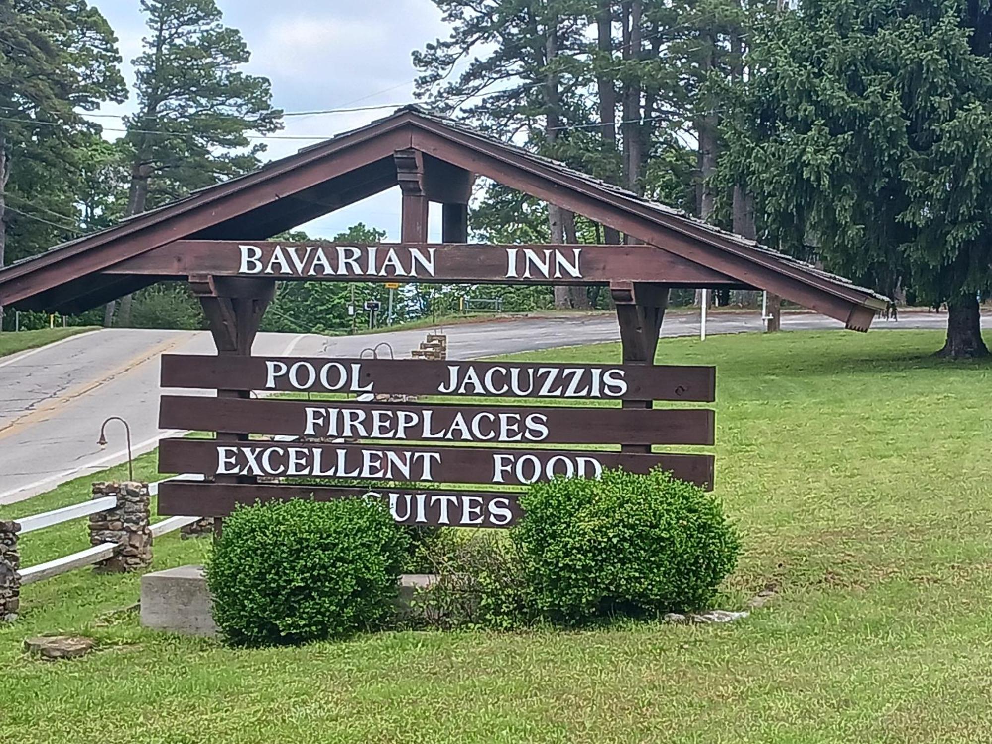 Bavarian Inn Motel & Restaurant يوريكا سبرينغز المظهر الخارجي الصورة