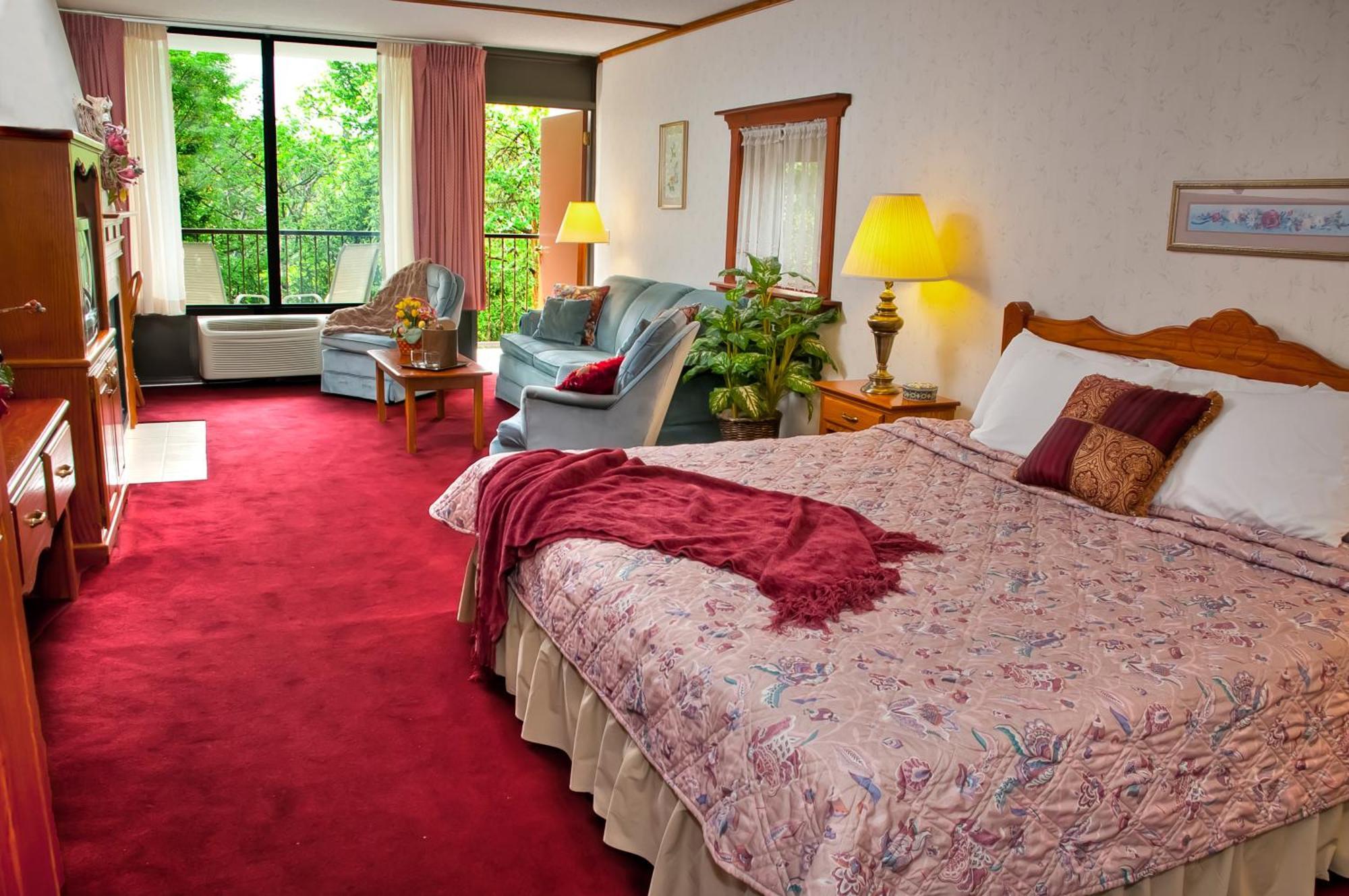 Bavarian Inn Motel & Restaurant يوريكا سبرينغز المظهر الخارجي الصورة